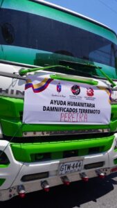 Camión con titulo ayuda humanitaria Pereira